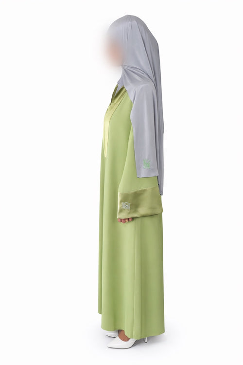Ensemble Abaya Isya Green et Hijab jersey liquide Pearl Grey
